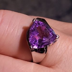 Effy 14kt white gold amythest ring